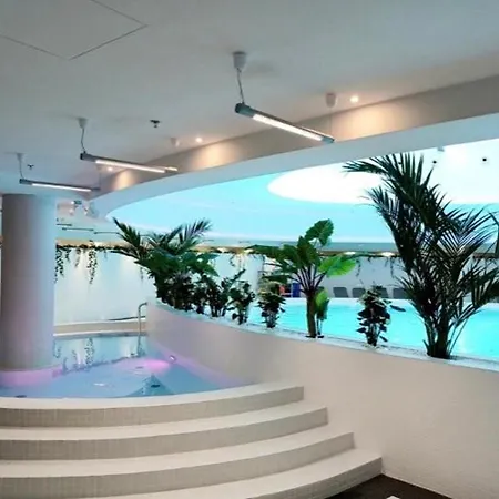 Gc Sun Club Family Spa & Pool & Sauna شقة